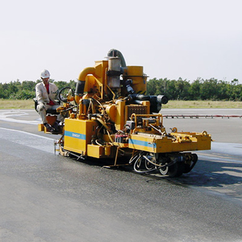 滑走路グルービング工事